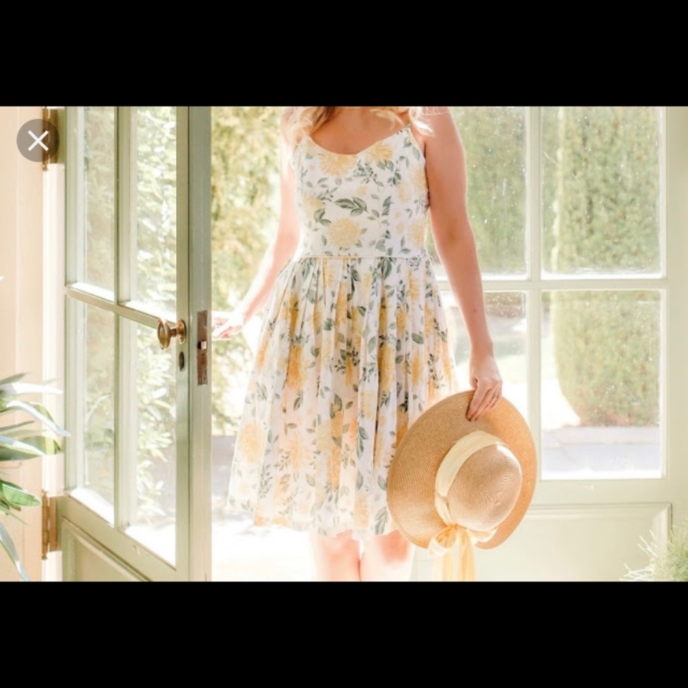 RARE! Gal Meets Glam White Sundress with Yellow Floral Print and Green Leaves - Picture 5 of 11